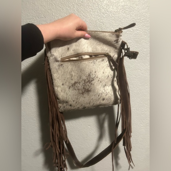 Myra leather fringe crossbody bag - Picture 5 of 7